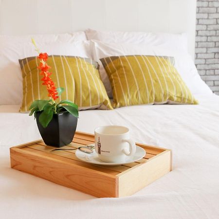 Light And Chic - Tagaytay Vacation Pad Appartement Tagaytay City Buitenkant foto