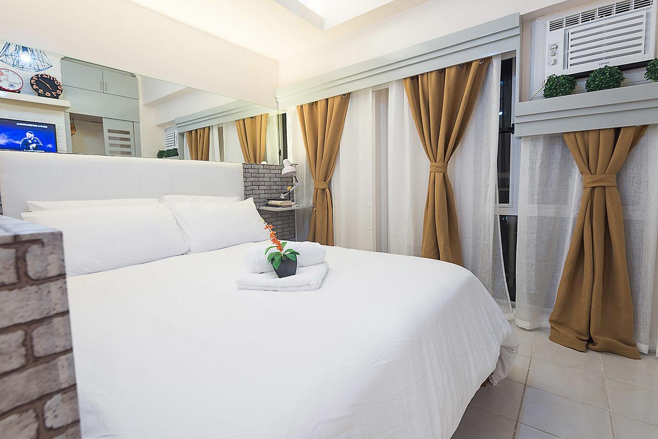 Light And Chic - Tagaytay Vacation Pad Appartement Tagaytay City Buitenkant foto